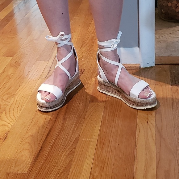 NWT White Cork Wedge Platform Sandal w/Ankle Wrap - Picture 4 of 4